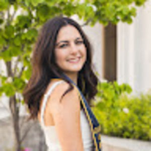 Meet your Posher, Madeline